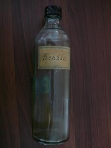 Stará skleněná láhev 0,5 l
