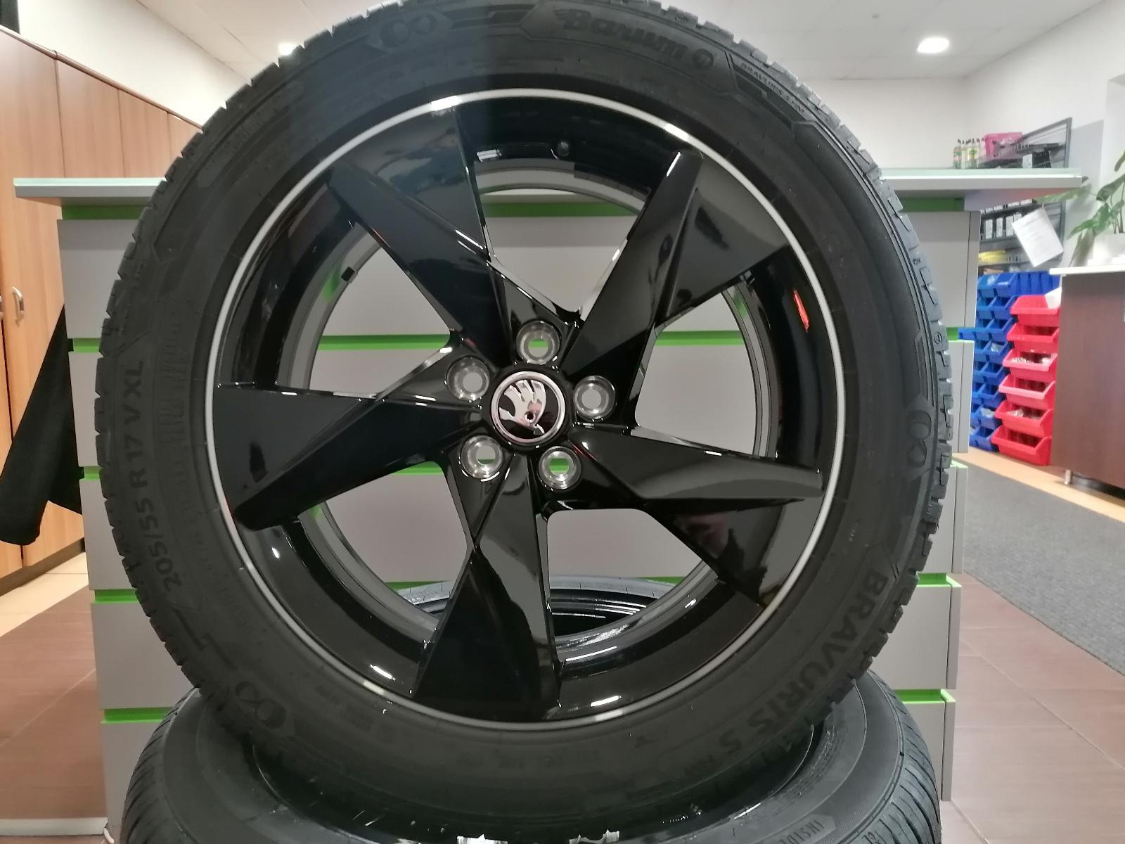 Nový letní orig. set Škoda Kamiq 205/55 R17 Barum Bravuris 5 - Kola a disky pro osobní vozidla