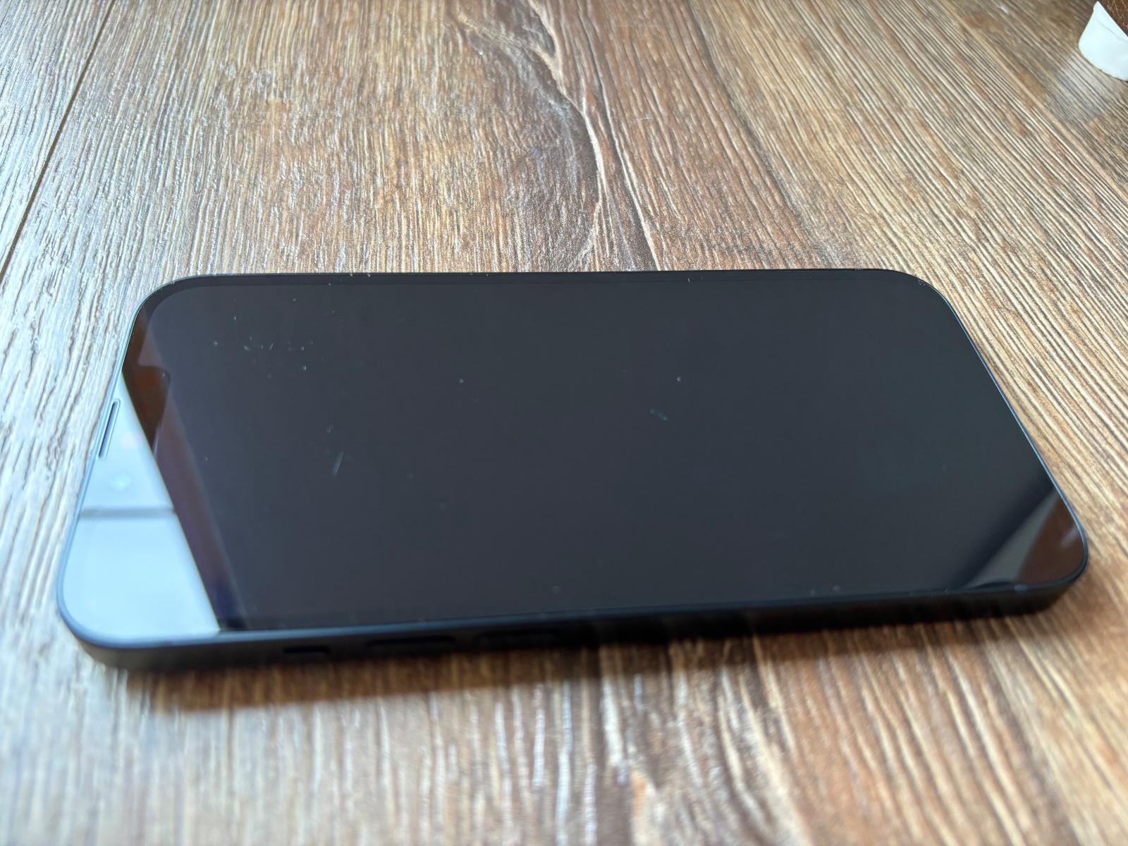 Apple iPhone 13 128GB Midnight black - Mobily a smart elektronika