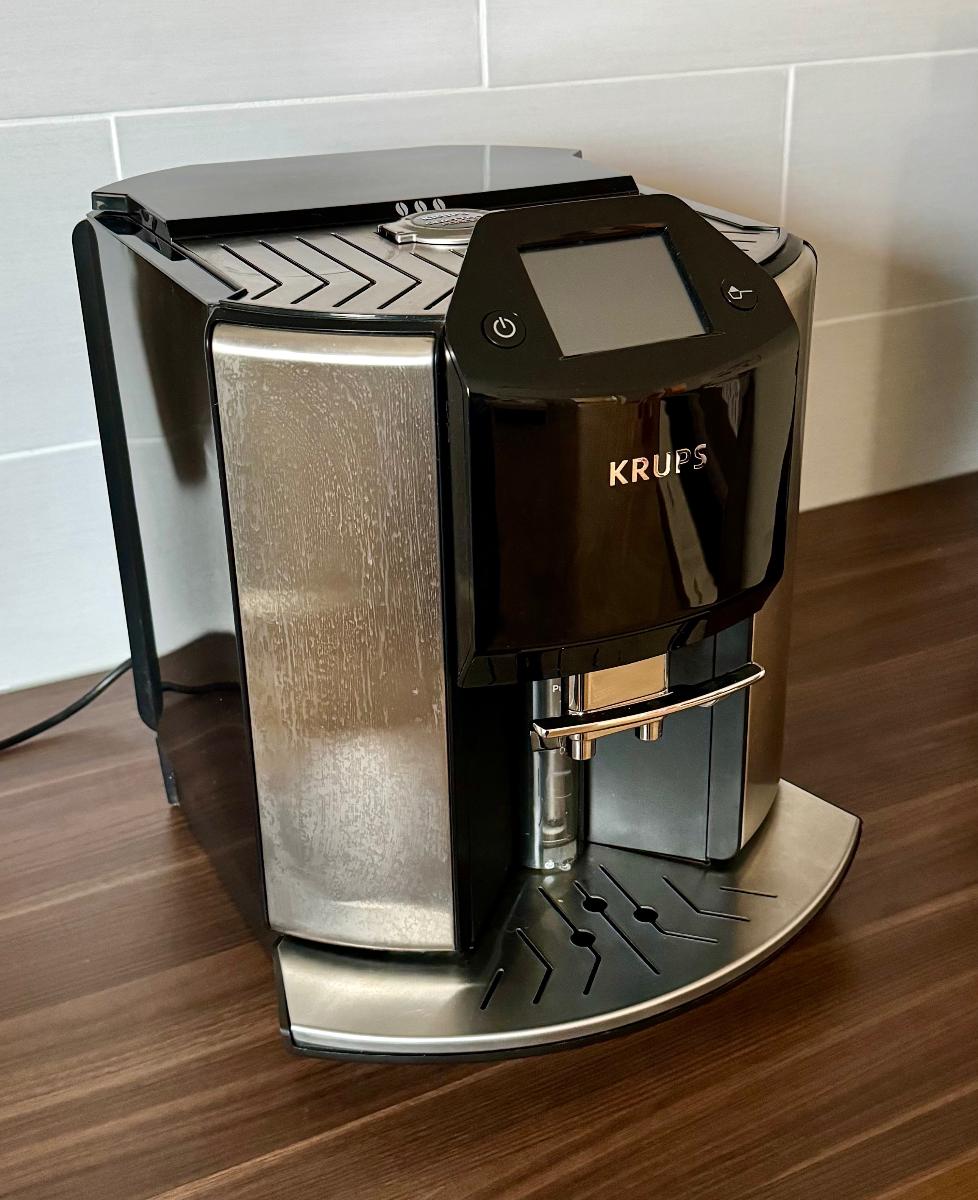 Automatický kávovar Krups Barista EA907D31 - Malé elektrospotrebiče
