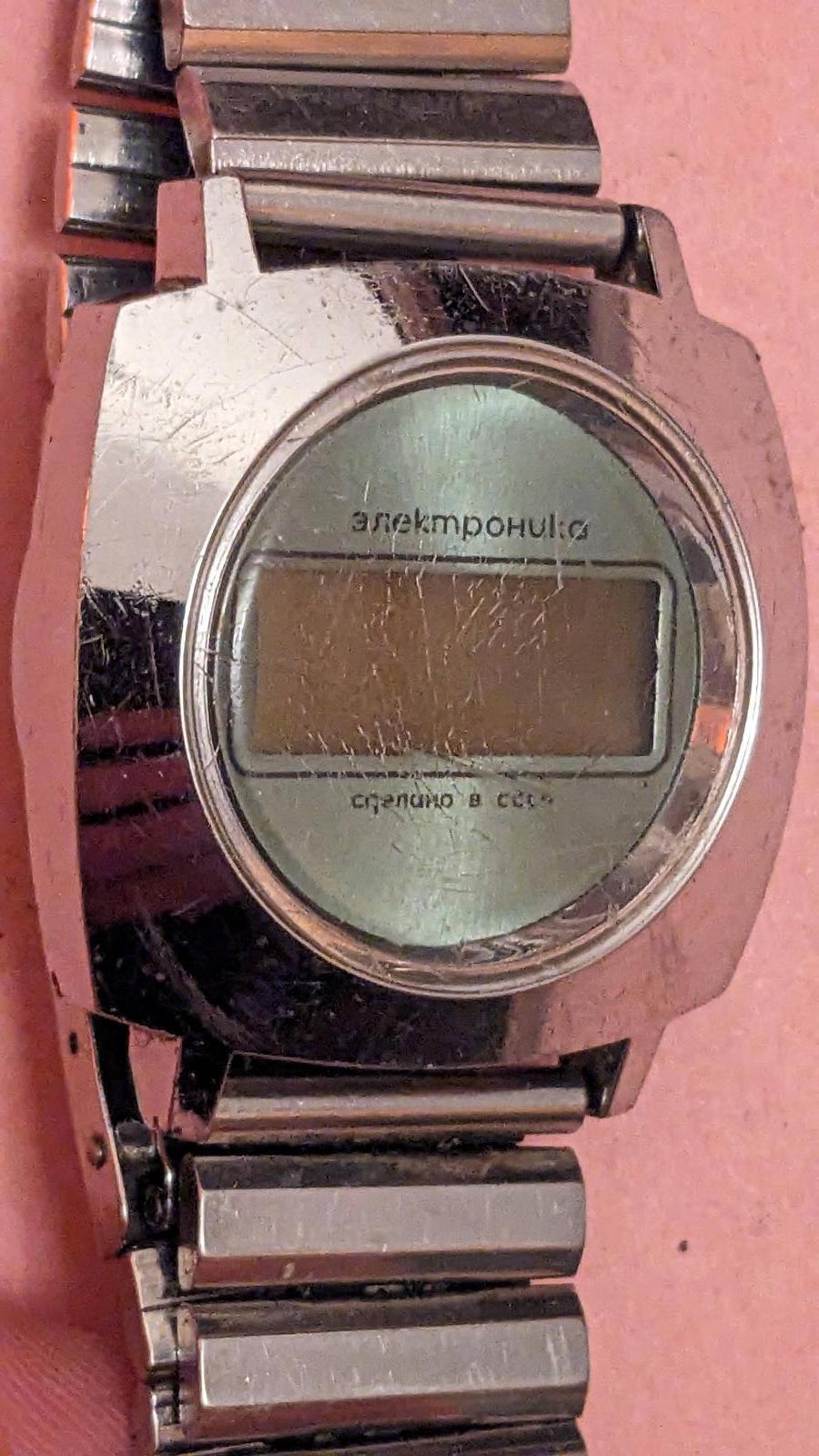 Pánske sovietske LCD hodinky ELEKTRONIKA - Starožitnosti