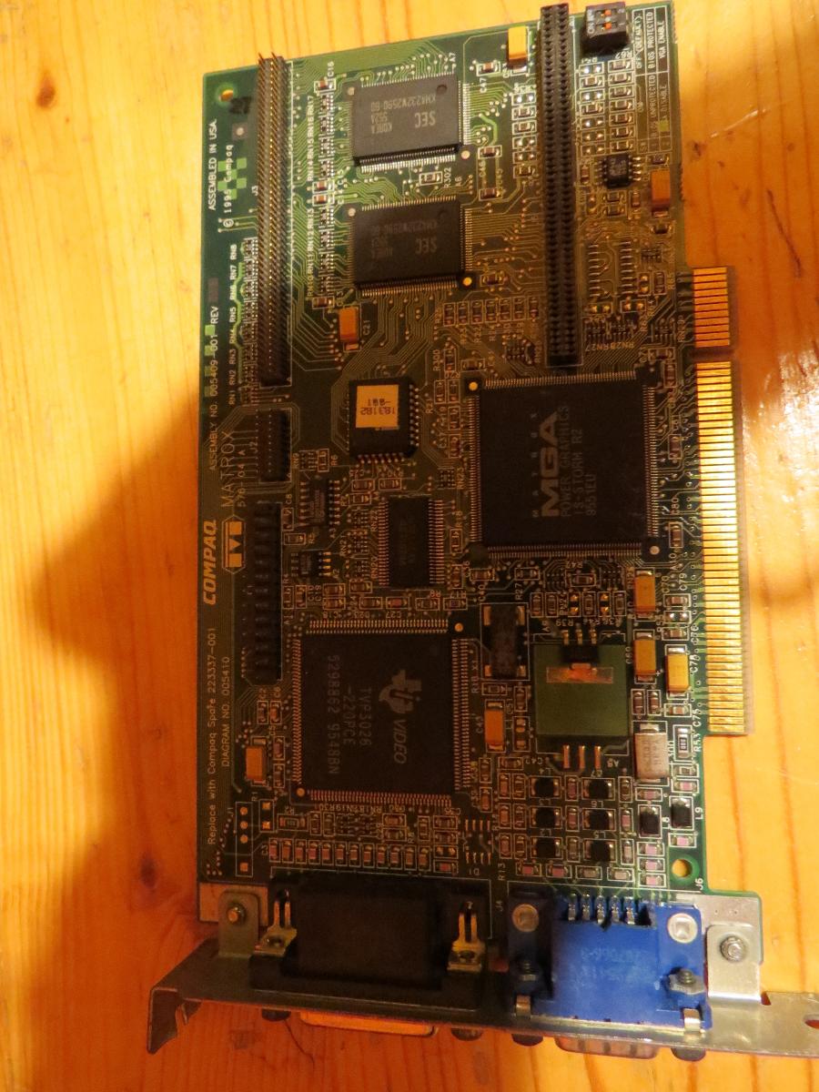 GPU karta PCI Compaq Matrox 576-04 - Počítače a hry