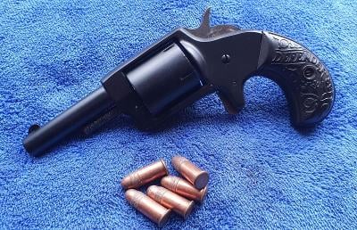 Historický revolver Defender 89  cal.32 Long 1876 Pěkný stav