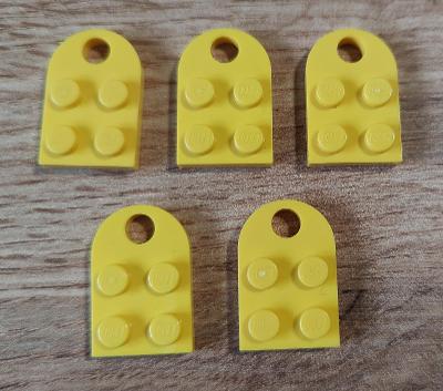 LEGO - deska s dírou 2x3 - žluté