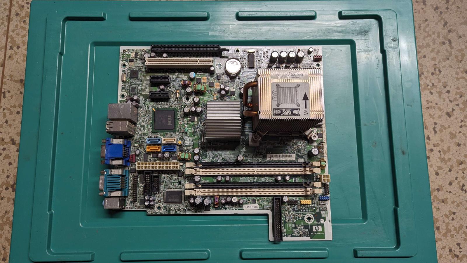 Základní deska pro HP Compaq s CPU Intel Core 2 Duo E8500 - Počítače a hry