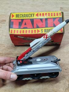 Stará hračka tank s raketou Igra Ites Směr s krabicí top stav nehraný