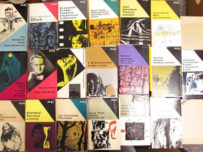 19 knih edice MÁJ - Twain, Dickens, Stendhal, Hemingway ... 1962-1966