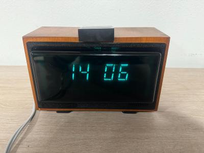 ELEKTRONIKA 4 staré ruské itronové hodiny. 4.13 TOP STAV