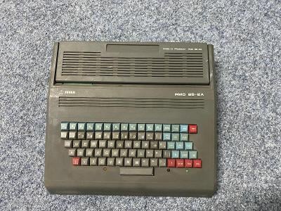 Osobní počítač PMD 85-2A 