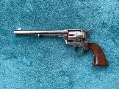 Colt Saa Model 1873 Peacemaker První Generace ráže . 45 Krásný Stav !