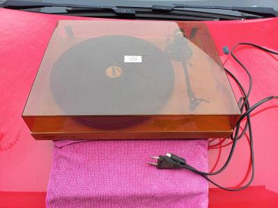 Retro Tesla gramofon NC 500 HIFI
