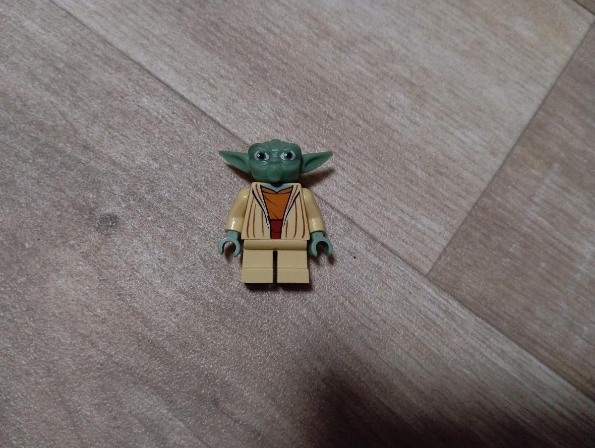 LEGO Star Wars - majster Yoda (Clone wars) - Hračky