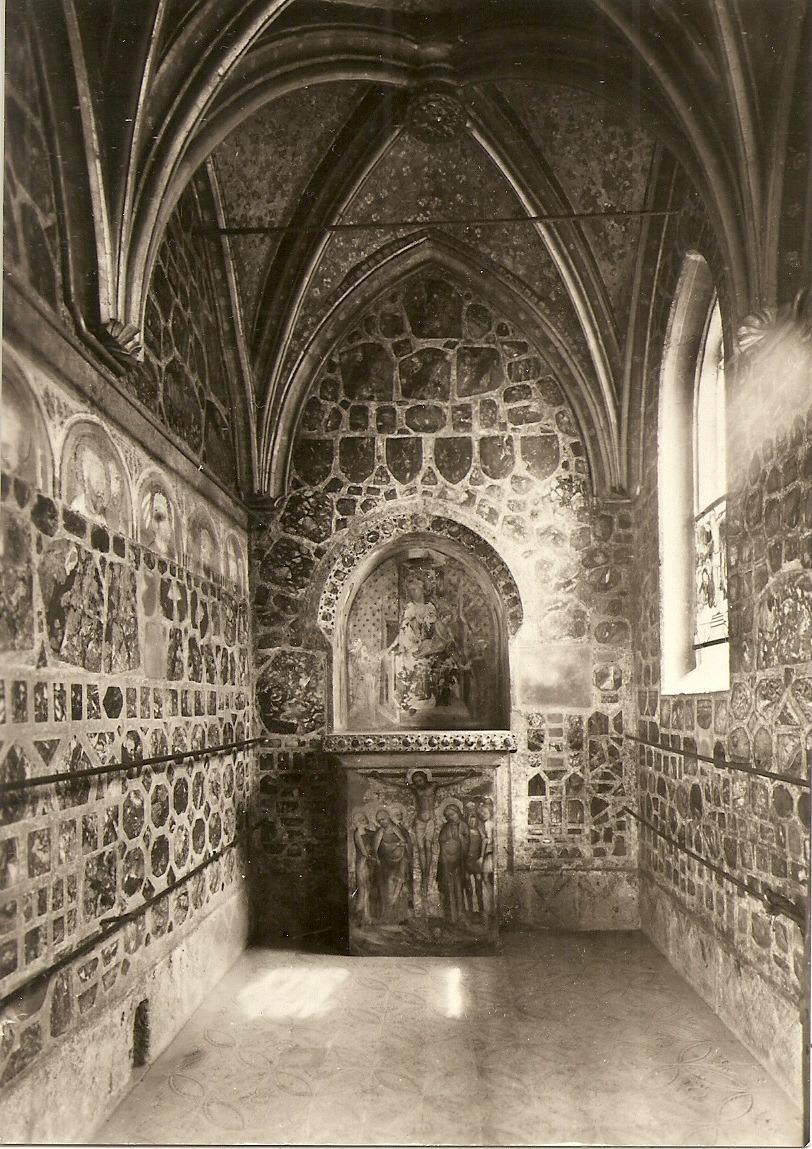 KARLŠTEJN - interiér hradu - Beroun - Pohľadnice miestopis