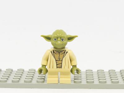 1/311 LEGO STAR WARS - Yoda - Olive Green - sw0707