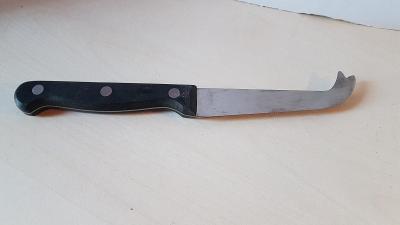 nůž délka 21 cm rukojeť dřevěná, na sýr