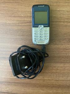 Predám požitý tlačidlový mobilný Sony Ericsson K300i Visual Blue