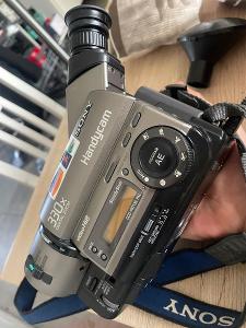 Videokamera Sony CCD-TR713E Hi8