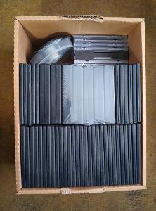 Velká krabice obalů DVD a CD, 4x prázdné CD R-W s obalem