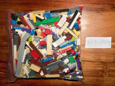 LEGO DIELY - KONVOLÚT - PRAVOUHLÉ / KLASICKÉ DIELY - K-31 - 850 GRAMOV