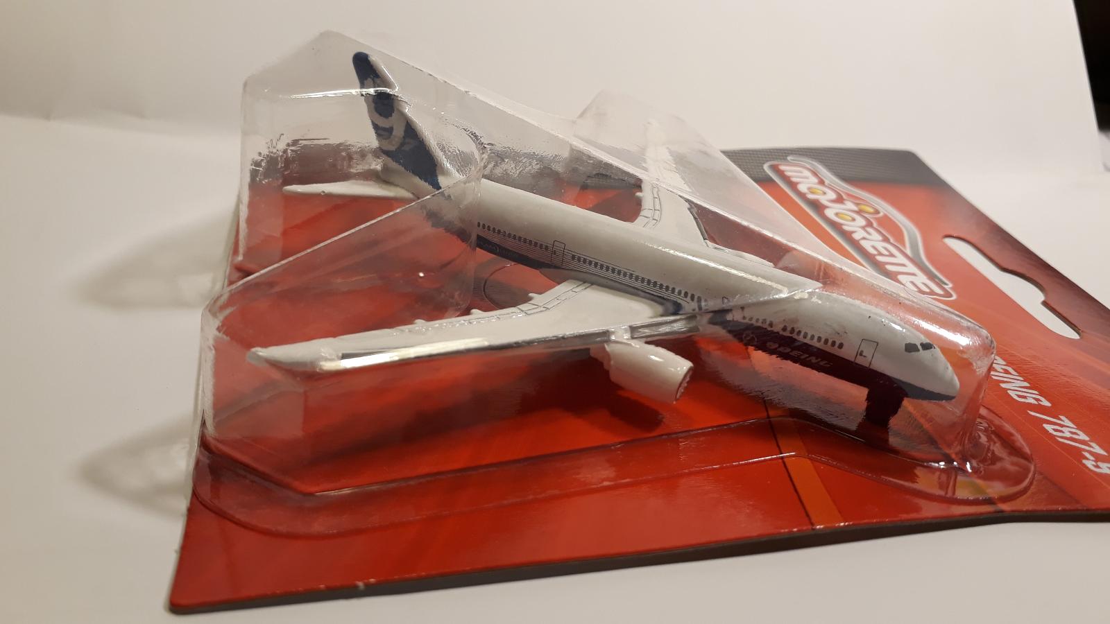 MAJORETTE SÉRIA AIRPLANES BOEING 787-9 BIELÝ - Modely lietadiel