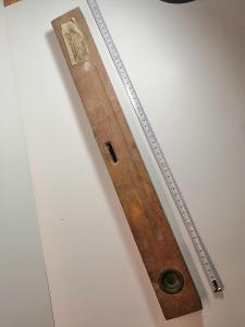 Vintage dřevěné pravítko, úroveň. Kardašova Řečice