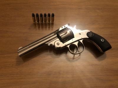 Historický Revolver Harrington & Richardson Cal 32 Long S&W, 4” hlaveň