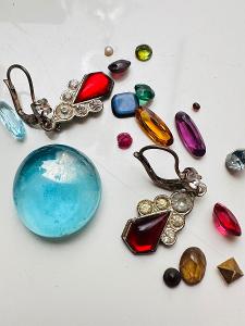 Kameny ze šperků 