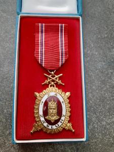 Diplomový odznak Karola IV., vydanie 1945 - 1948 vyznamenanie medaily