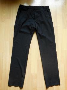 pánské Hugo Boss černé kalhoty společenské elast.32/32 M p. 84cm