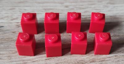 LEGO dílky 1x1 - červené