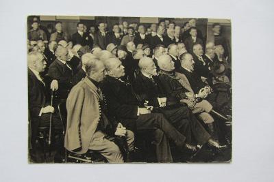 T.G.Masaryk pri otvorení Tyršovho domu 1925 - foto použité pri X. zlete