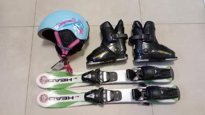 Dětské lyže 67cm, lyžáky a helma