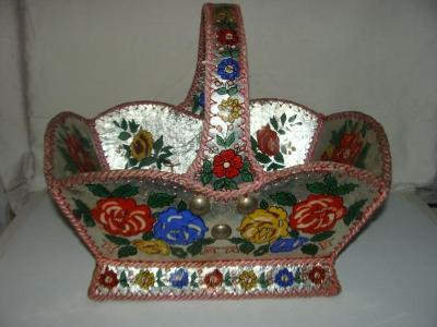 Starožitný umělecký květinový košík