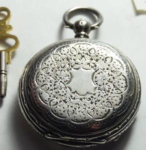 Krásne gravírované strieborné vreckové hodinky J.B.Dent LONDON rok 1884