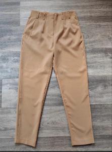 Béžové kalhoty Takko 36