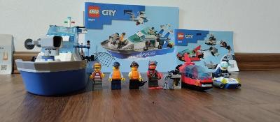Lego city policajná loď