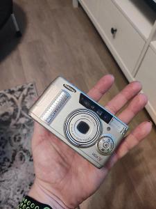 Kompaktný fotoaparát Samsung Vega 70