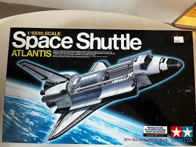 Space Shuttle- Atlantis - Tamiya-1?100