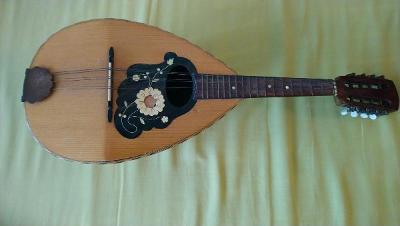 stará mandolína hezký stav
