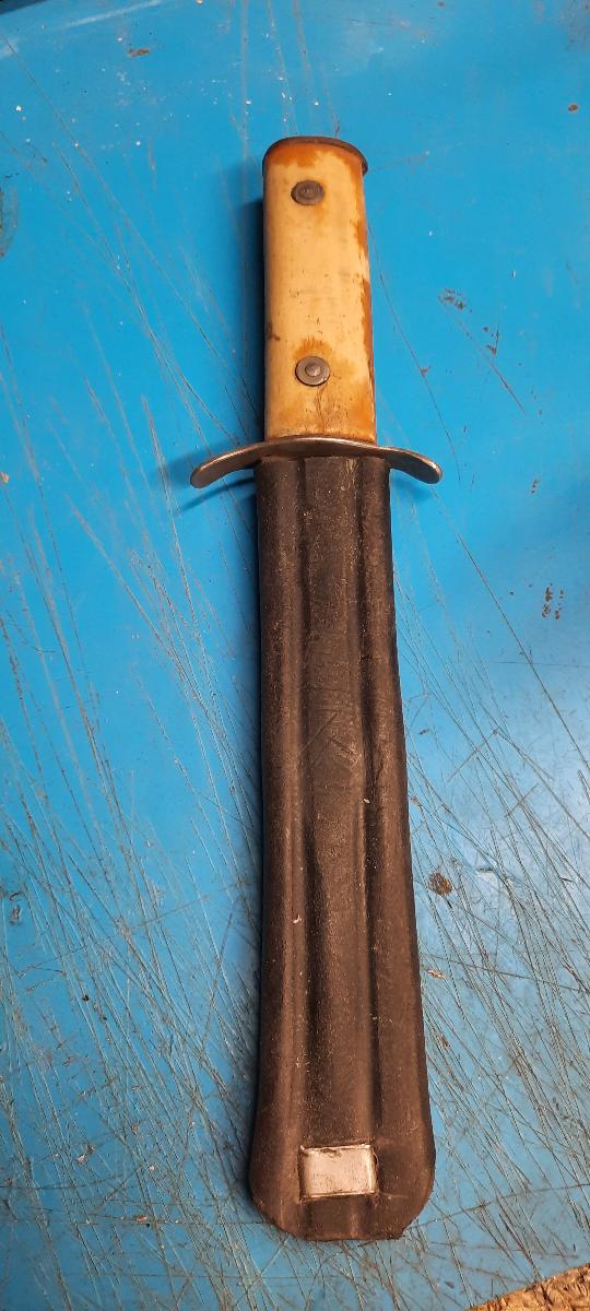 Útočný nôž pungale - Vojenské zberateľské predmety