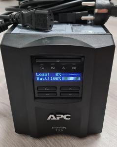 Záložní zdroj APC Smart-UPS 750