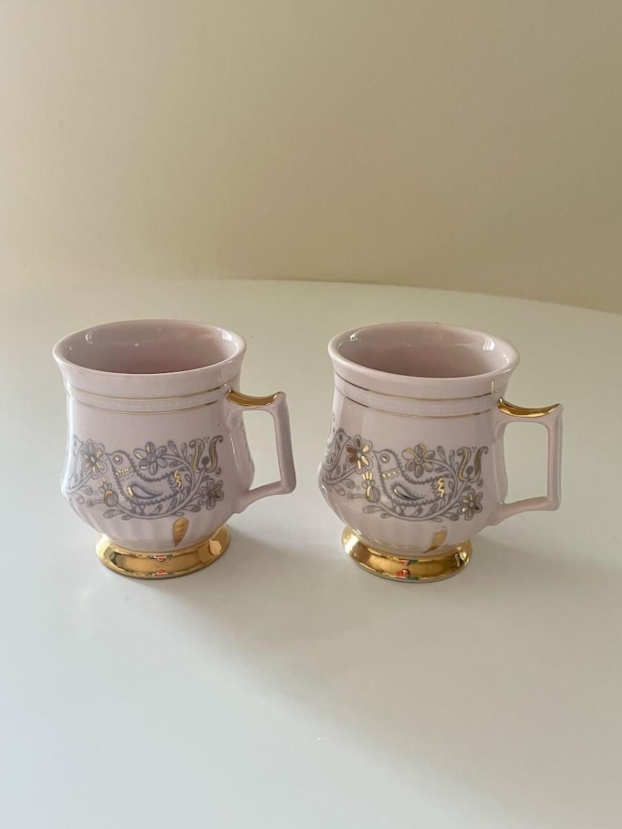 Hrnky z růžového porcelánu - Starožitnosti a umenie