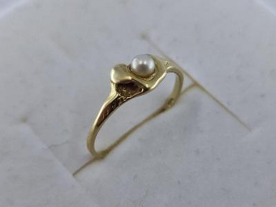Starý prsten ze zlata