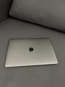 MacBook Air 13'' 2020 i3 / 256GB / 8GB