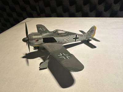 Zostavený model - Fw 190A-5 1/72 Aukcie od 1kč
