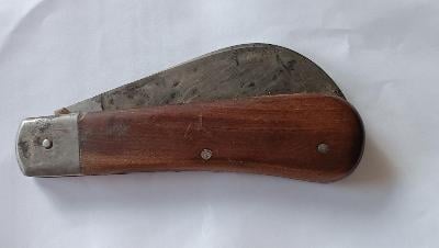 Starý značkový zahradnický nůž