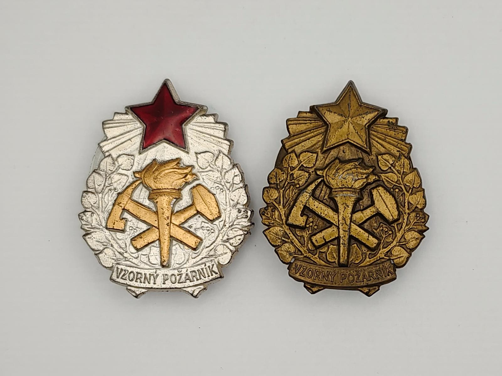 2x Vzorný požiarnik - Odznaky, nášivky a medaily