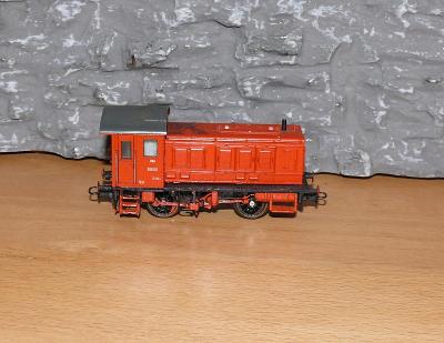 Lokomotiva pro modelovou železnici H0 velikosti (s51)