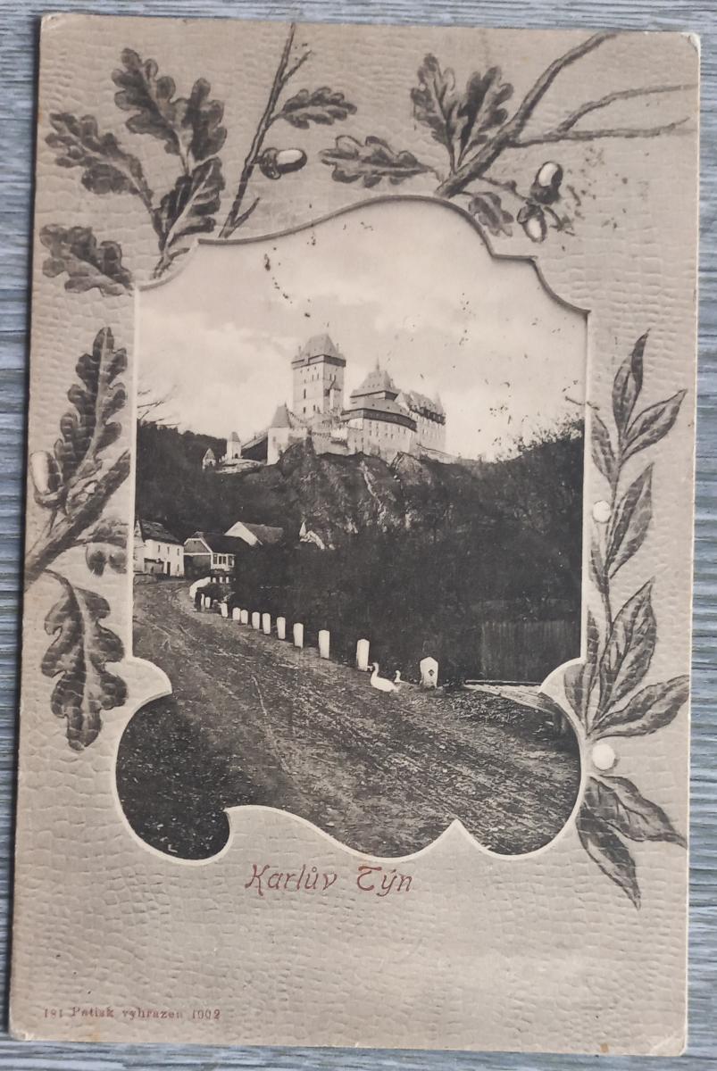 Karlov Týn - Karlštejn - pekná dubová zdobená koláž dlhá adresa 1902 - Pohľadnice miestopis