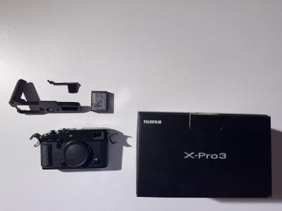 Fujifilm X-pro 3 černý + příslušenství + záruka